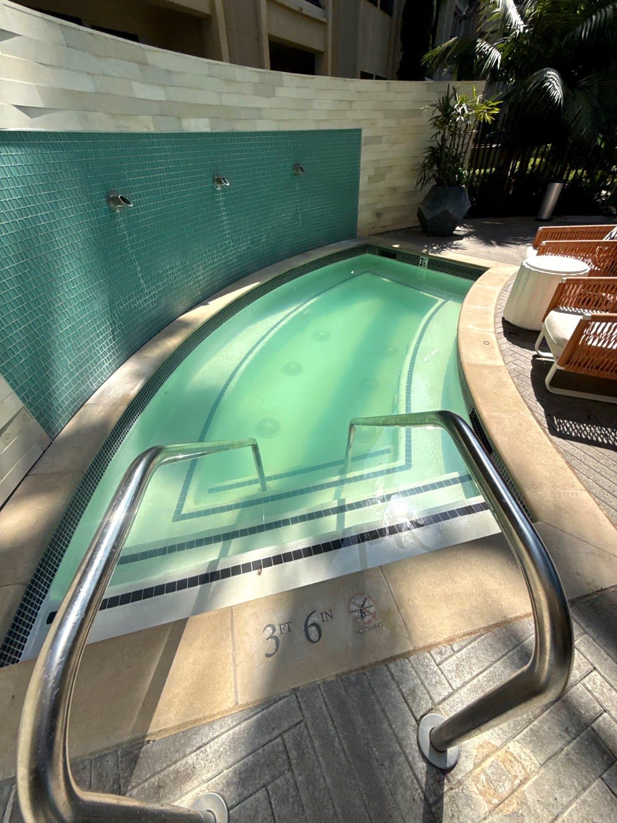servicing pools